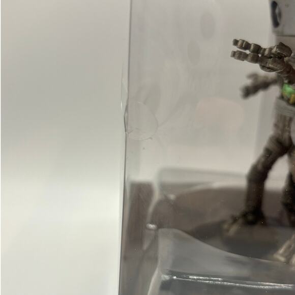 Funko Pop! Star Wars The Mandalorian IG-12 w/Grogu Deluxe, 720 - New - Picture 5 of 7